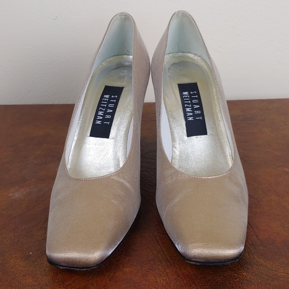 Stuart Weitzman Tan/Gold Block Toe Heels. - image 2